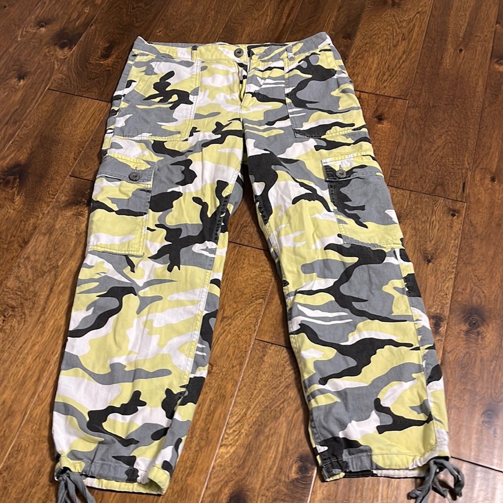 Camo urban outfitters cargo pants